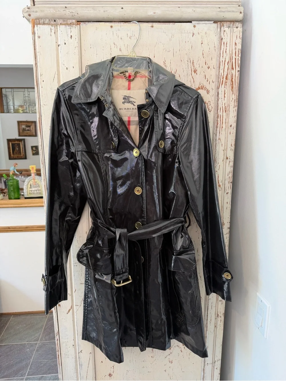 BURBERRY VINTAGE PATENT LEATHER TRENCHCOAT - Picture 5 of 14